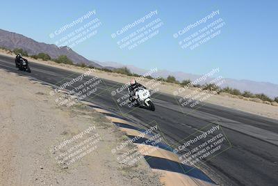 media/Dec-01-2025-Moto Forza (Mon) [[2daa91e15f]]/2-Intermediate Group/Session 4 (Turn 10 Inside)/